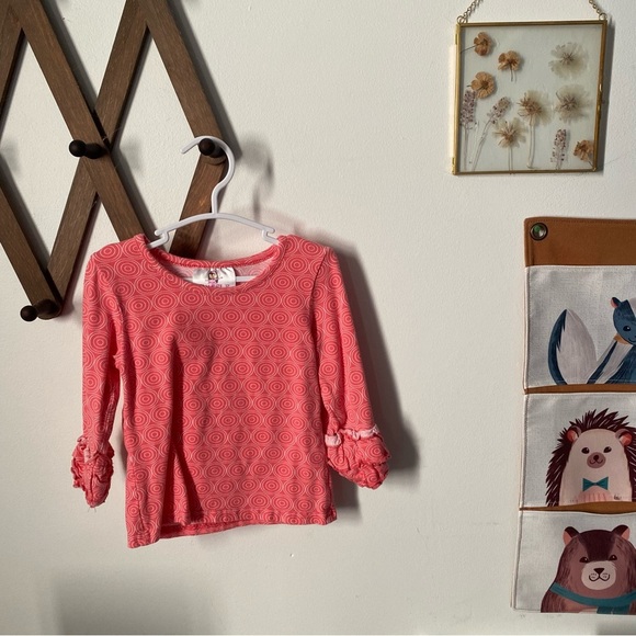 Ruffle Girl Toddler size 2 Pink Blouse with Hanger - Picture 2 of 4